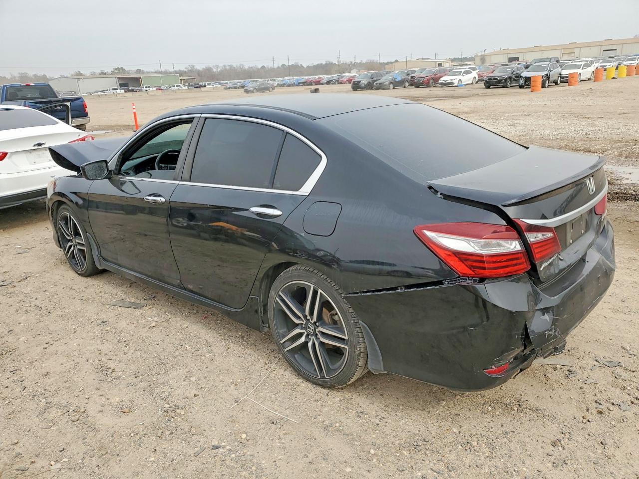 2017 HONDA ACCORD