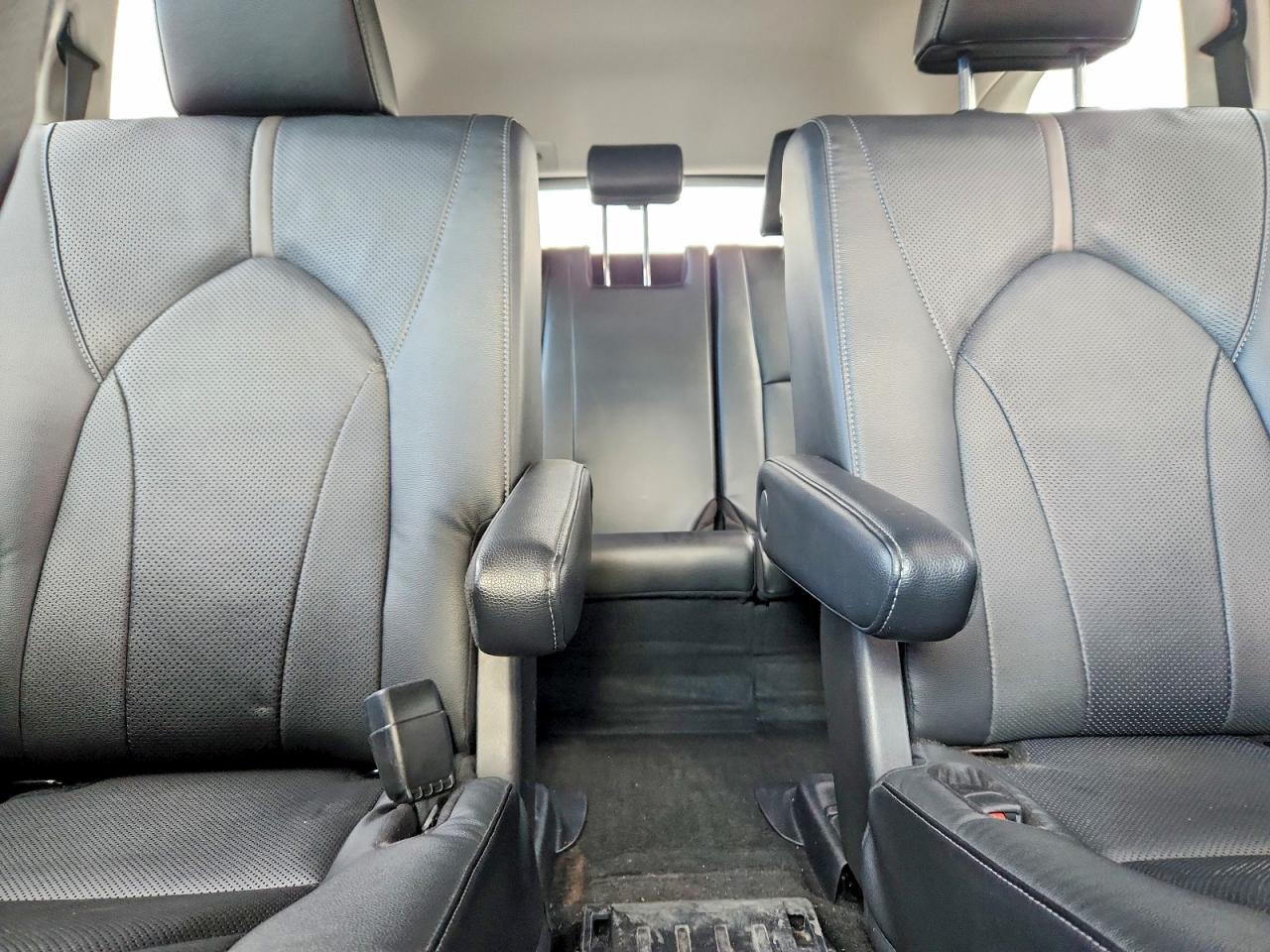 2024 TOYOTA HIGHLANDER