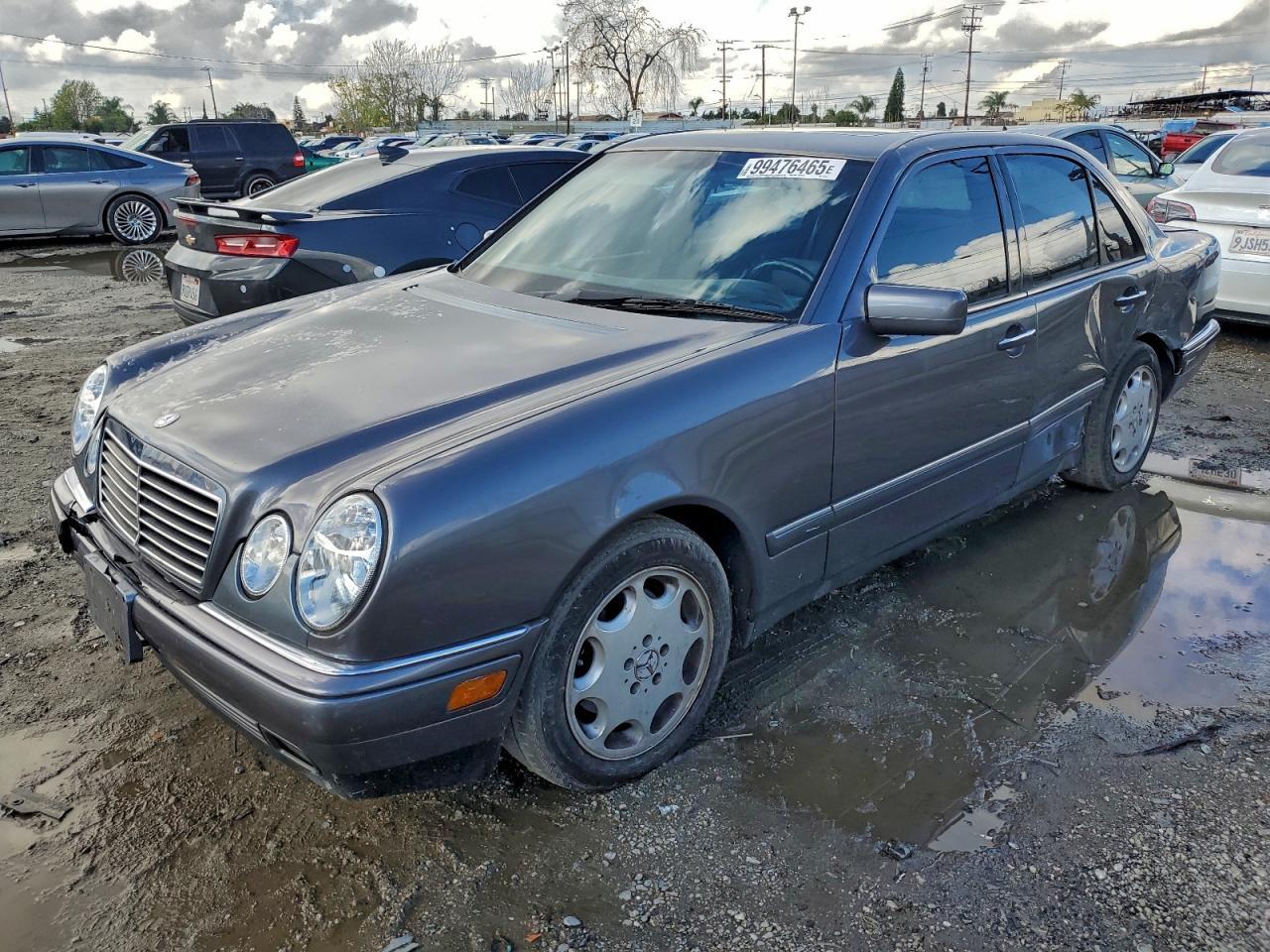 1997 MERCEDES-BENZ E-Class