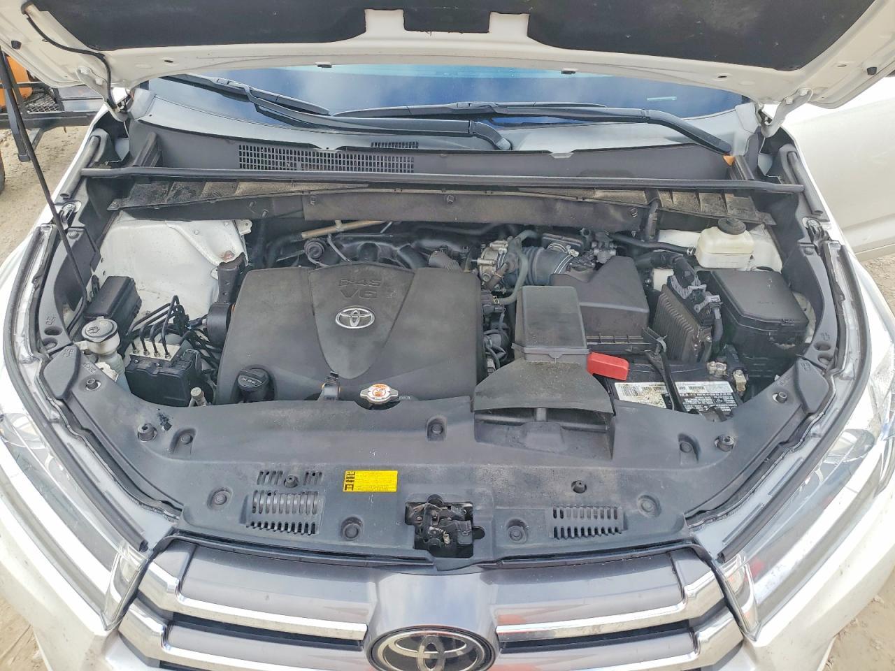 2019 TOYOTA HIGHLANDER