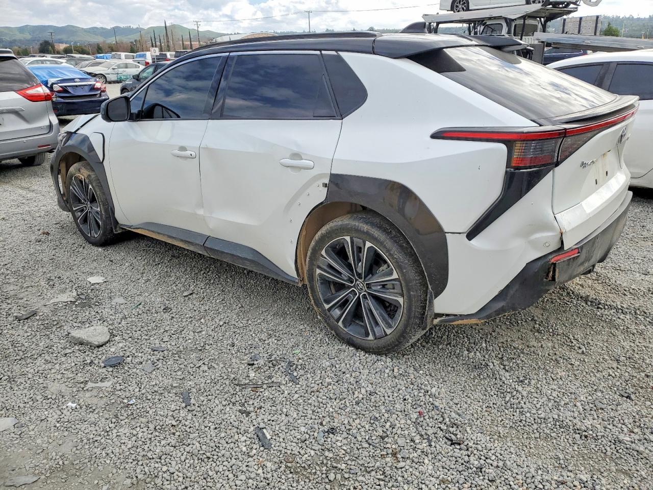 2023 TOYOTA BZ4X