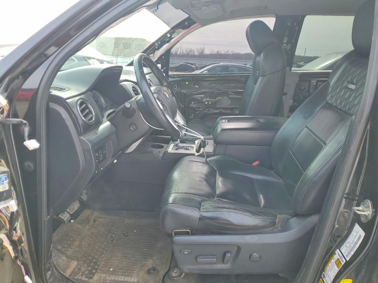 2016 TOYOTA TUNDRA