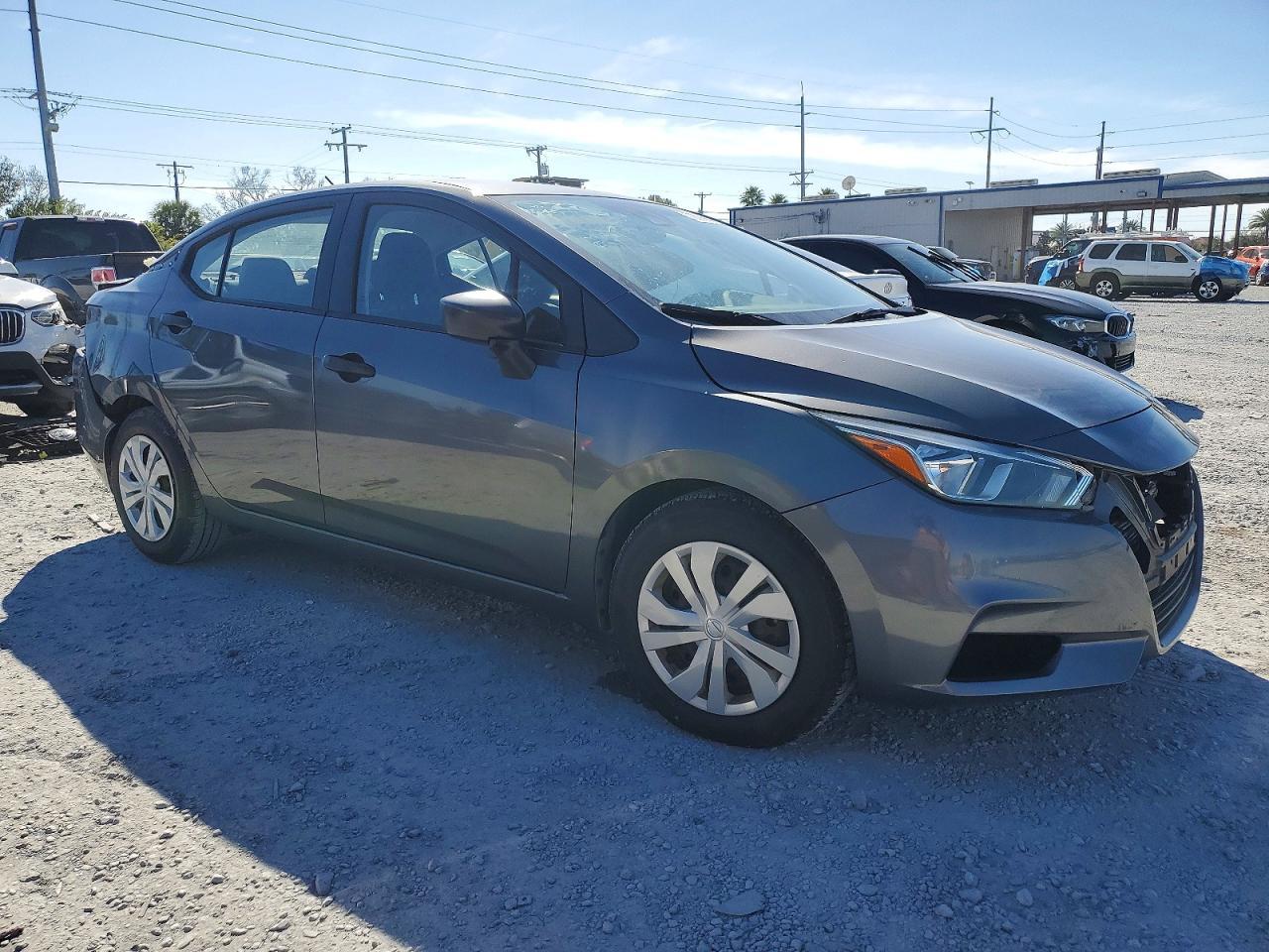 2020 NISSAN VERSA