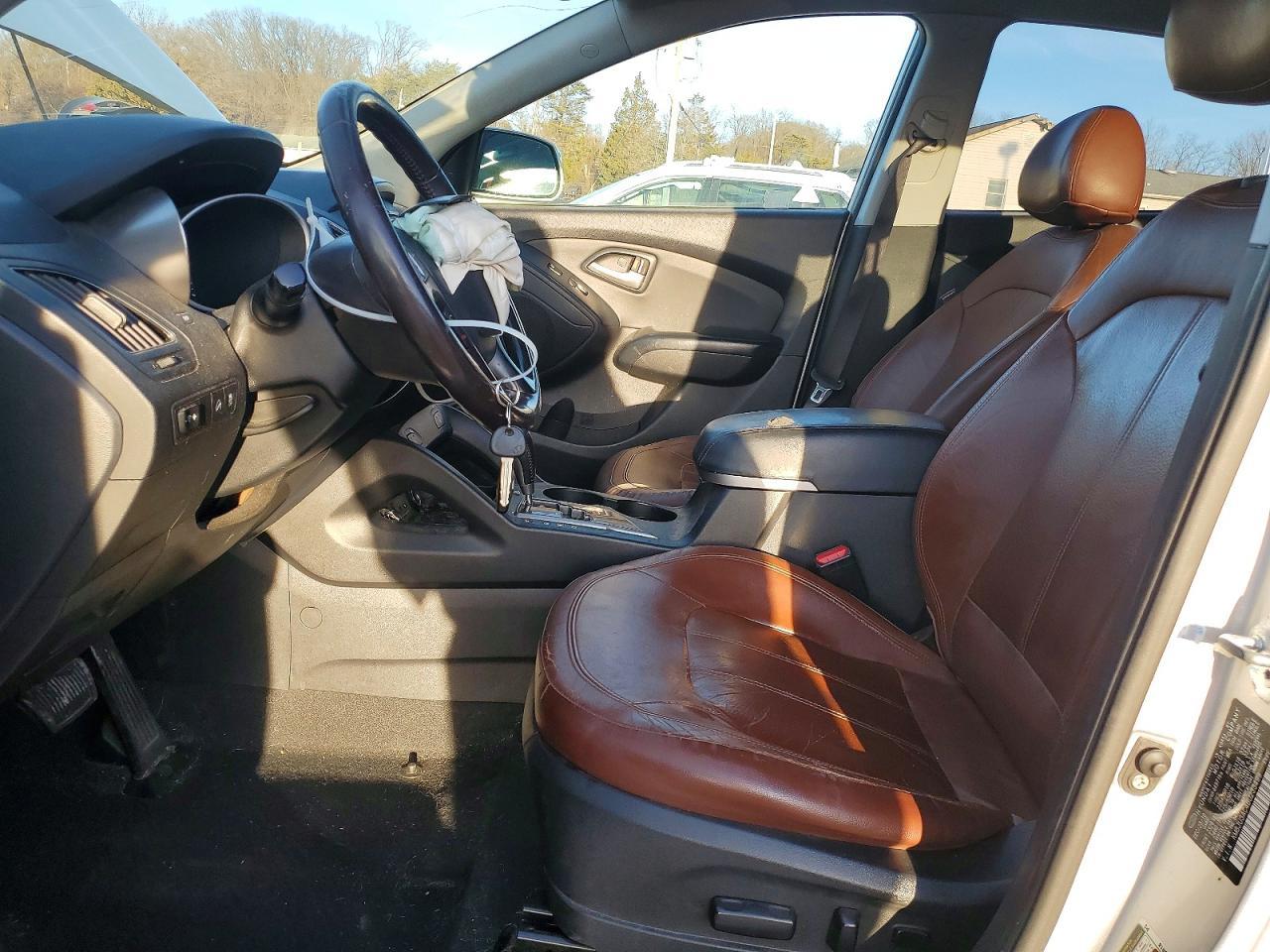 2011 HYUNDAI TUCSON