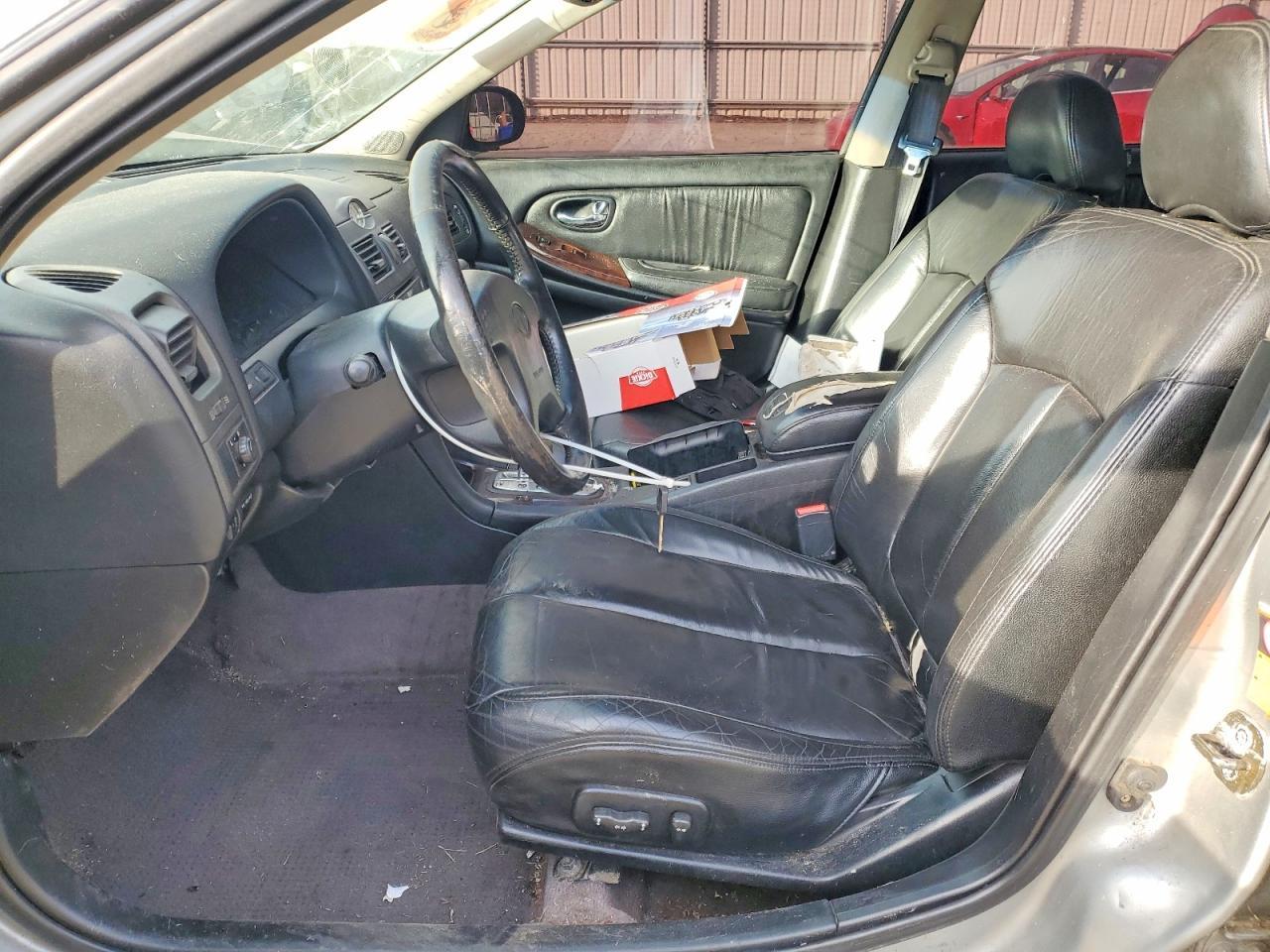 2000 INFINITI I30