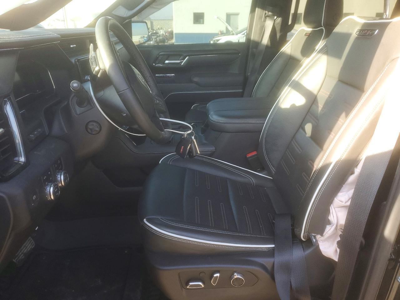 2024 GMC Sierra