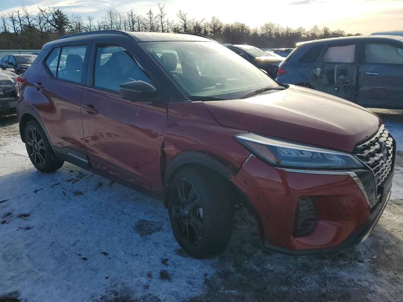2023 NISSAN KICKS