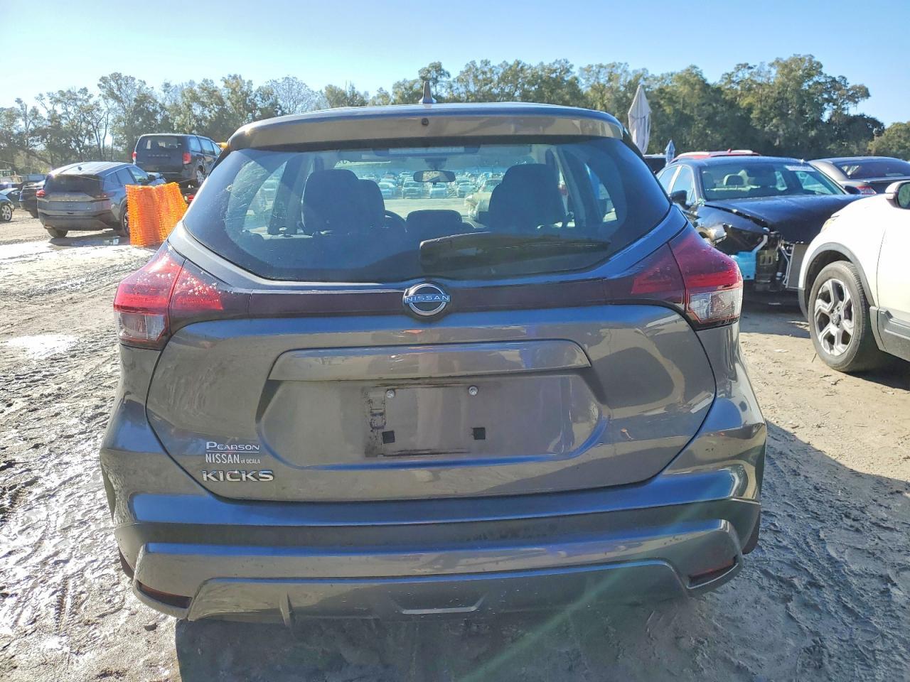 2022 NISSAN KICKS