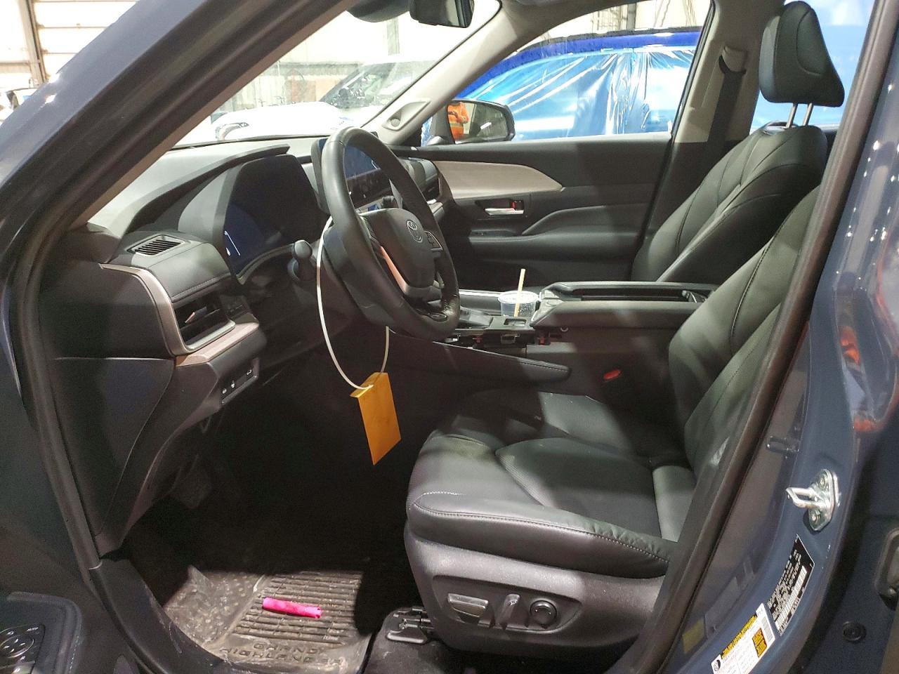 2024 TOYOTA HIGHLANDER