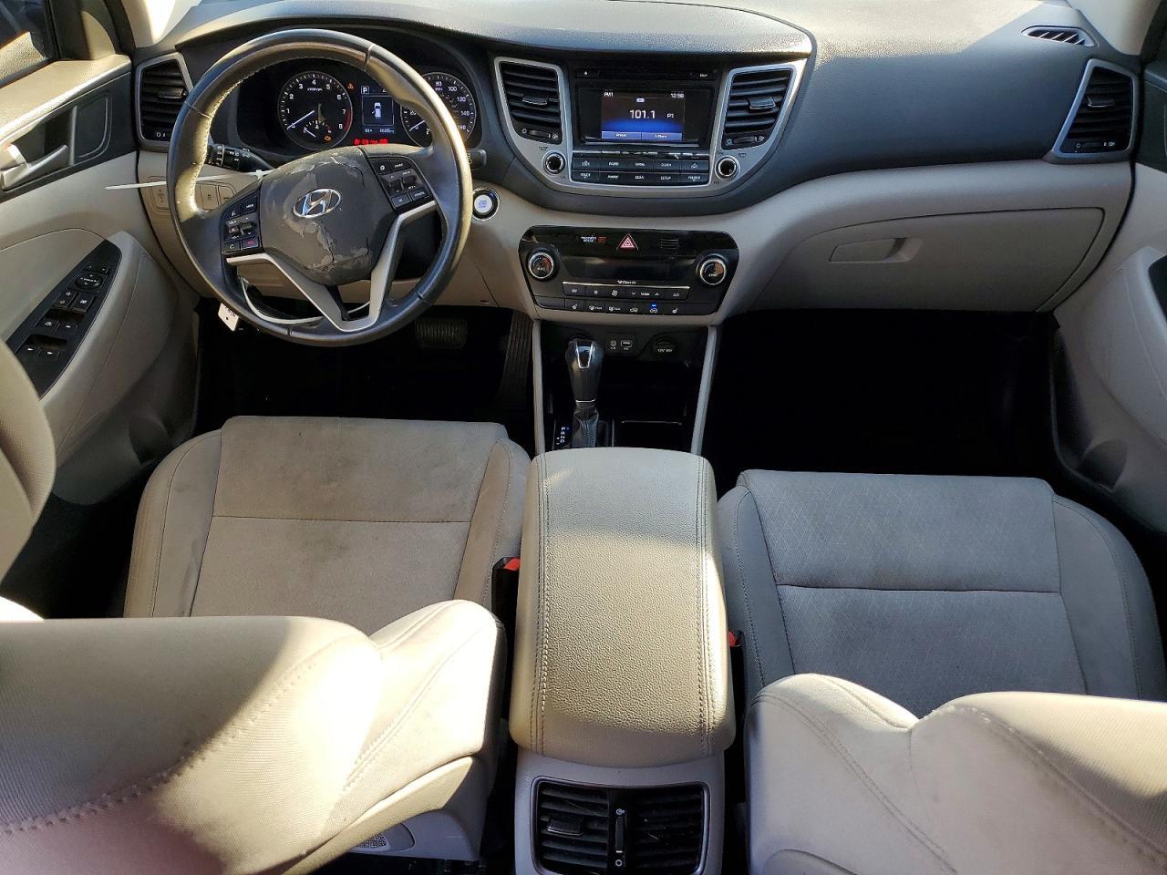 2017 HYUNDAI TUCSON
