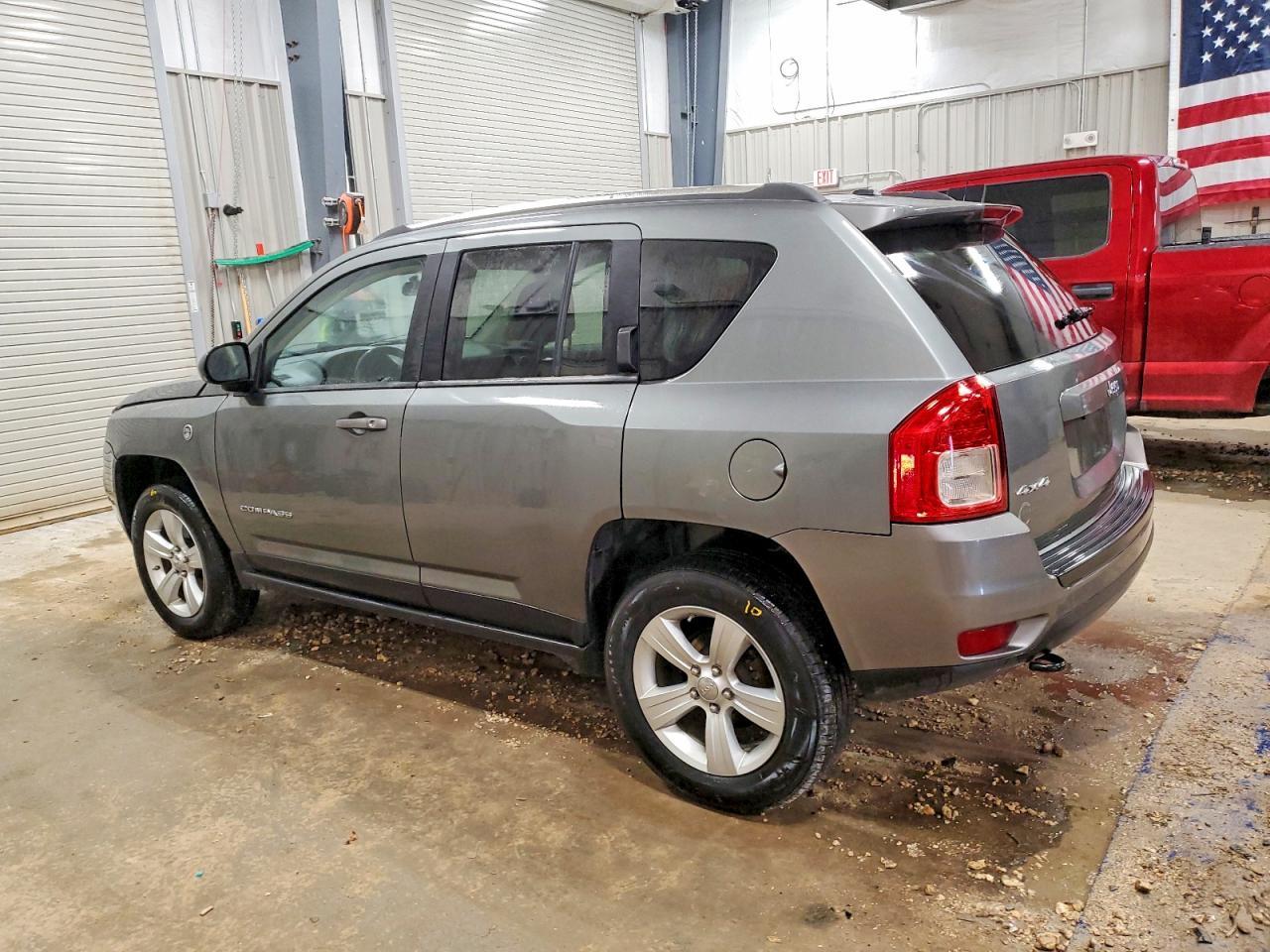2012 JEEP Compass