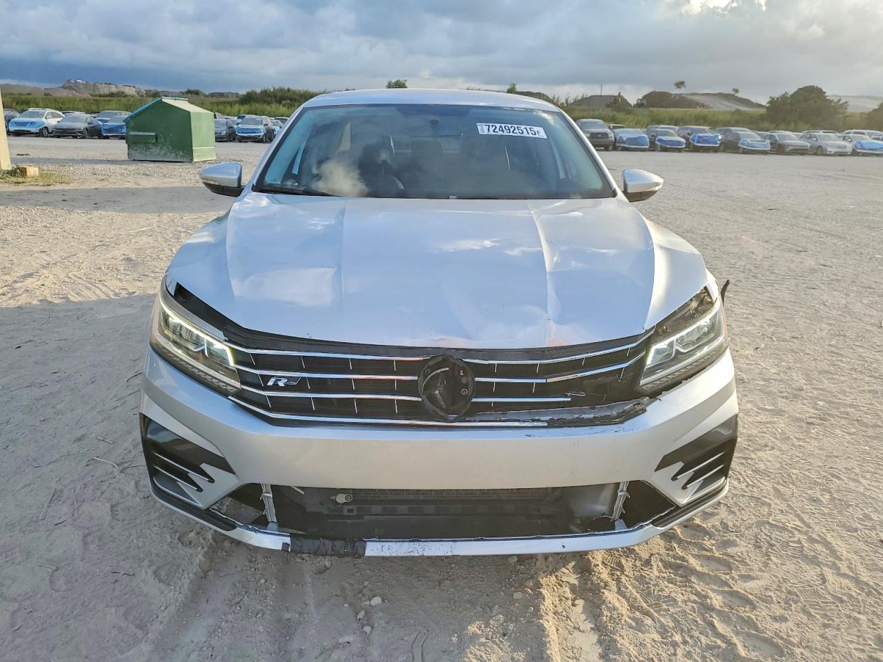2017 VOLKSWAGEN Passat