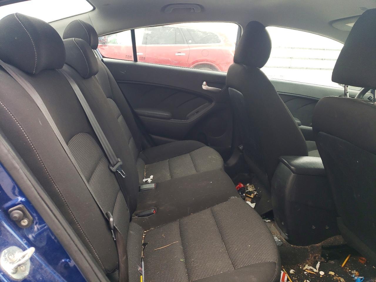2017 KIA FORTE