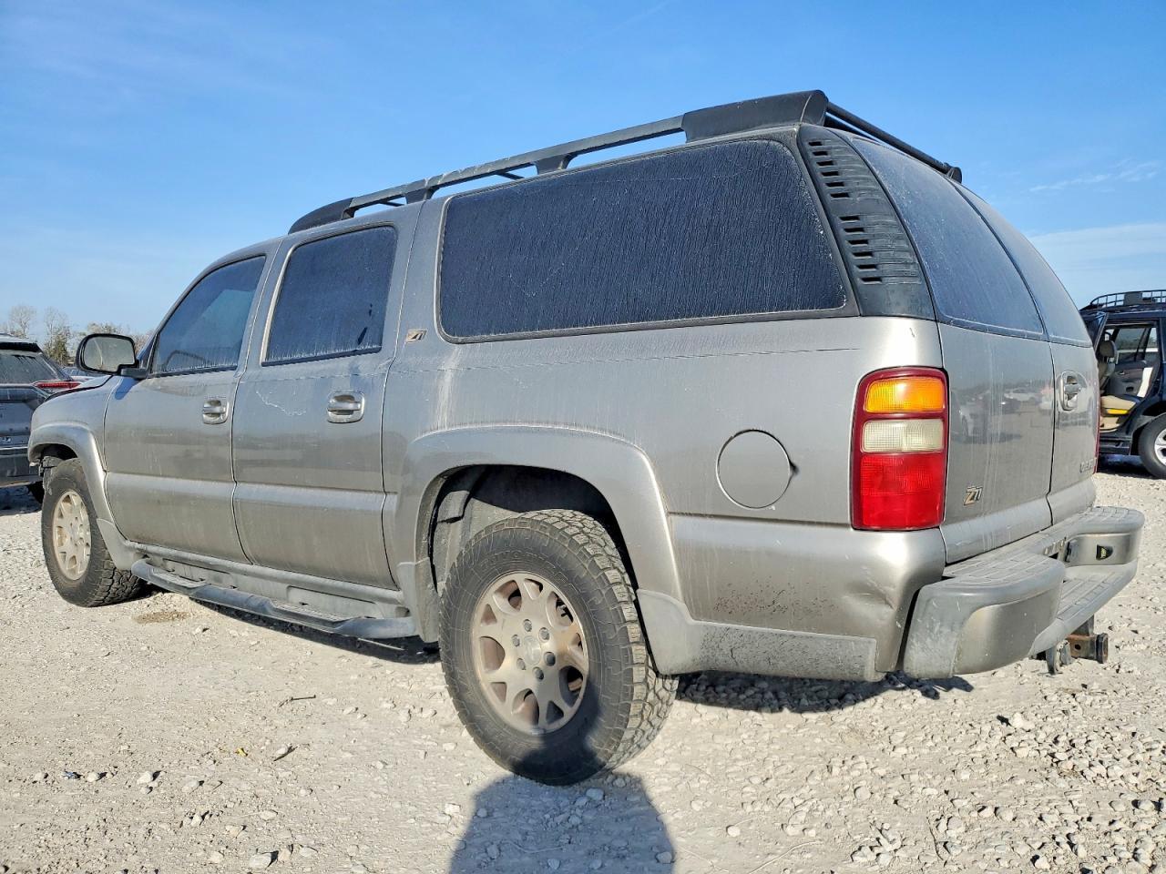 2004 CHEVROLET Suburban