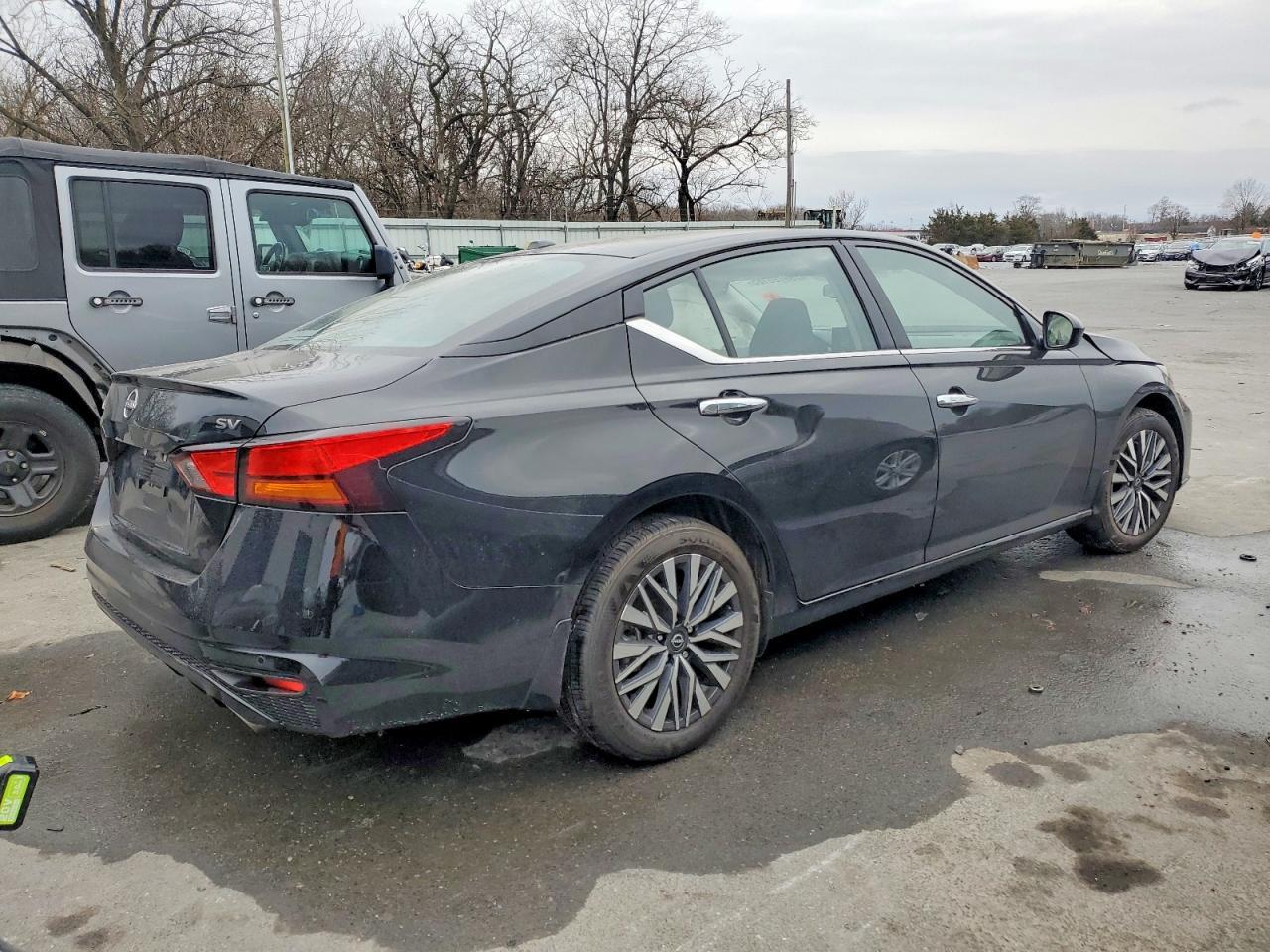 2024 NISSAN ALTIMA
