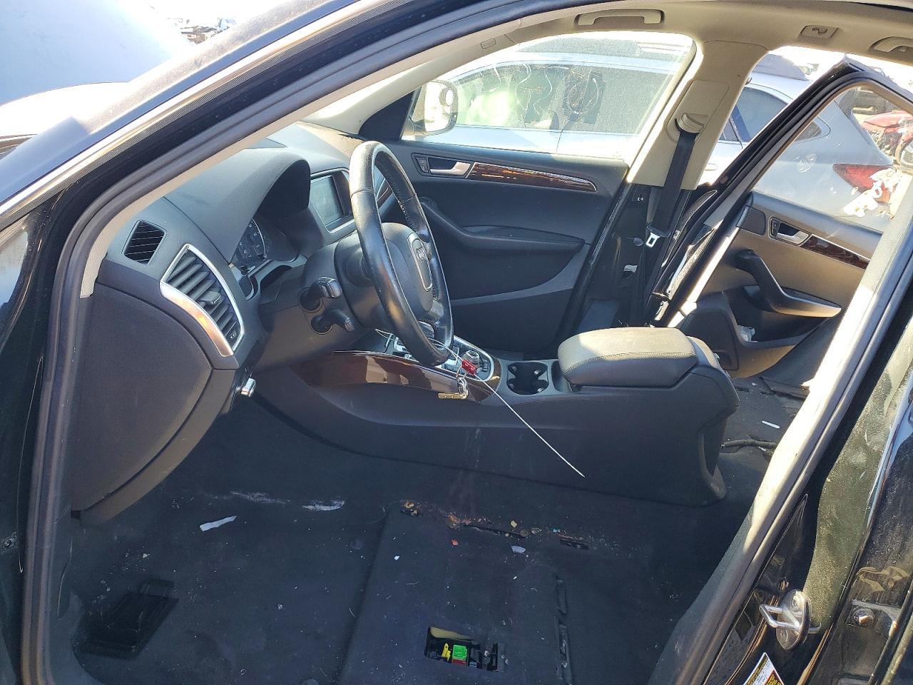 2012 AUDI Q5