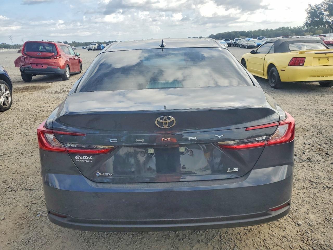 2025 TOYOTA CAMRY