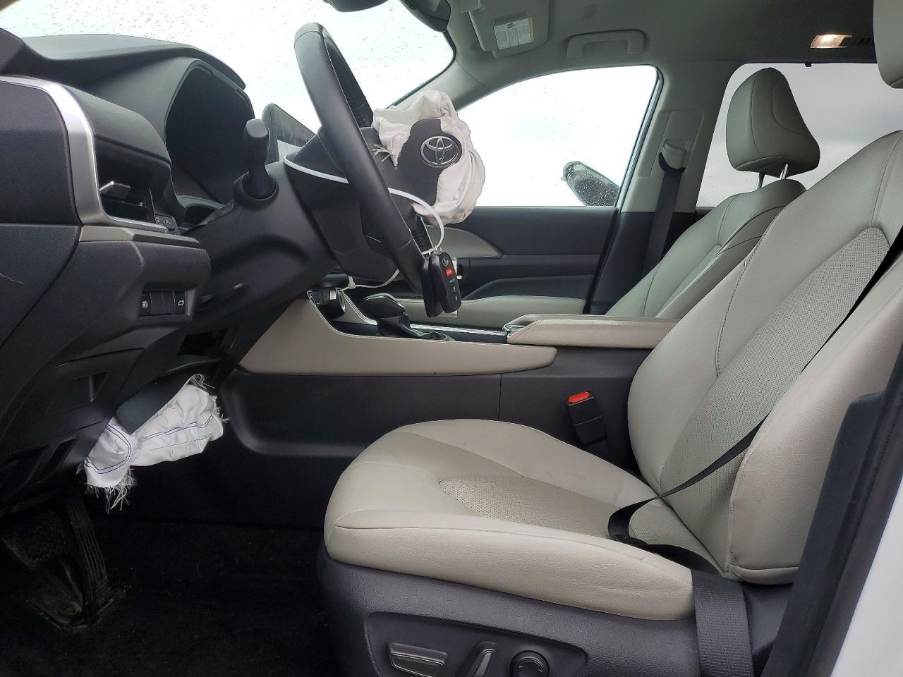 2024 TOYOTA HIGHLANDER