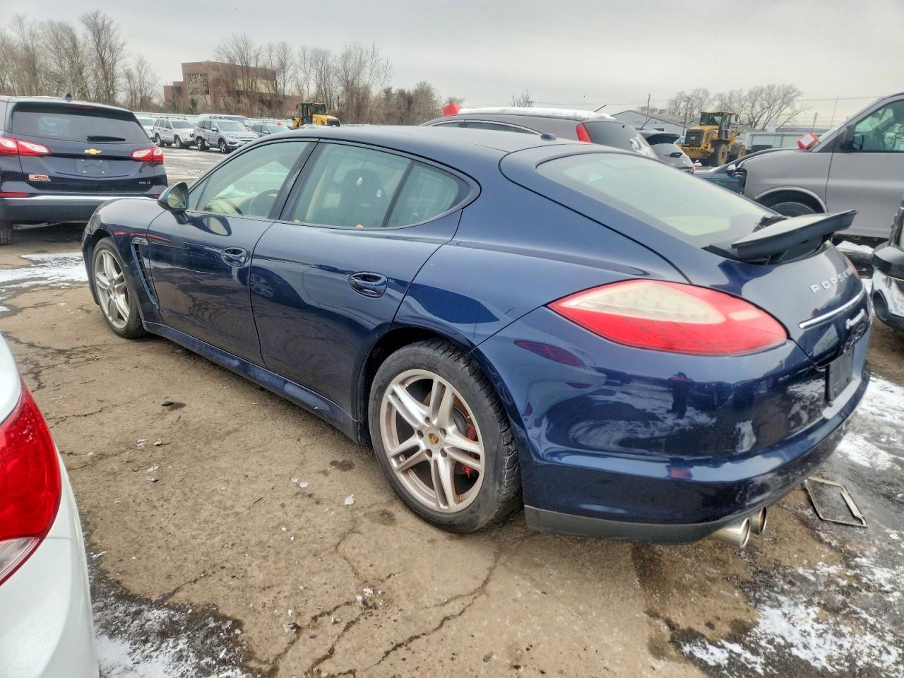 2012 PORSCHE Panamera