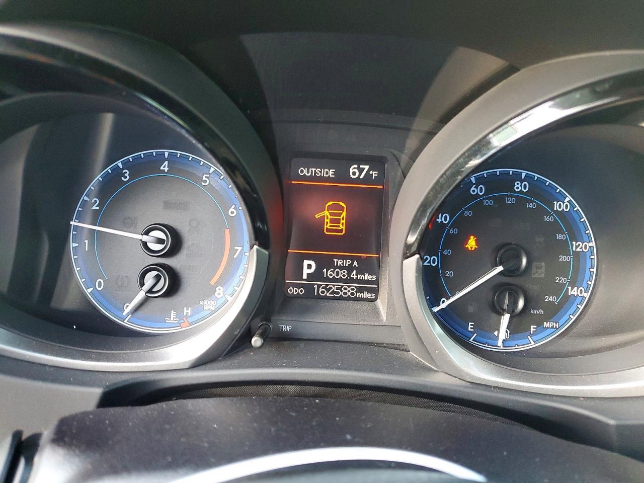2016 TOYOTA COROLLA