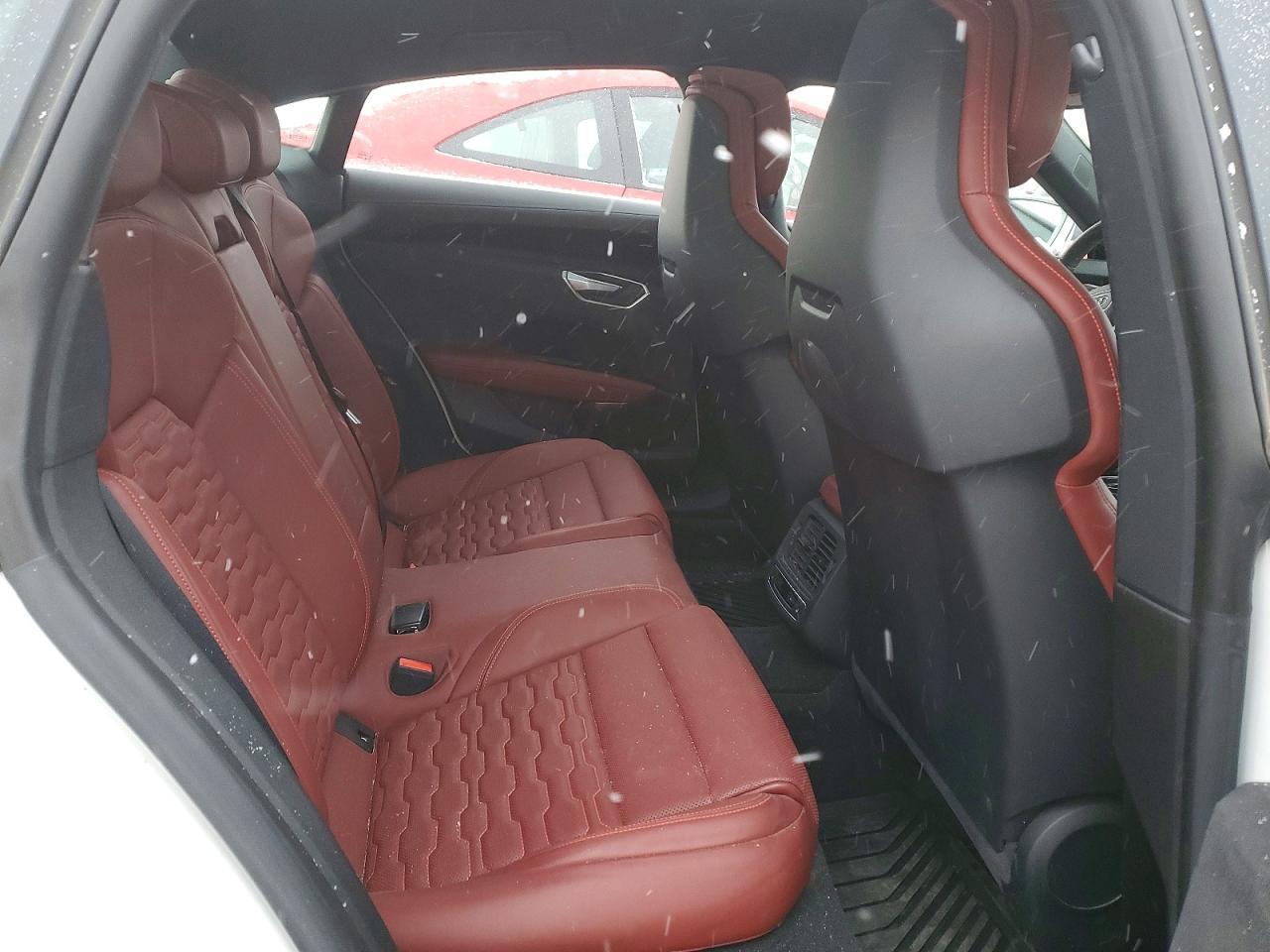 2022 AUDI e-tron GT