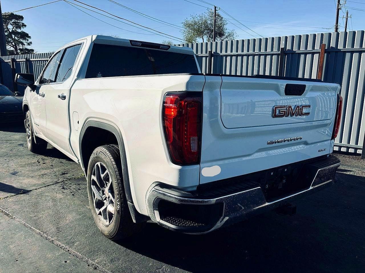 2024 GMC Sierra