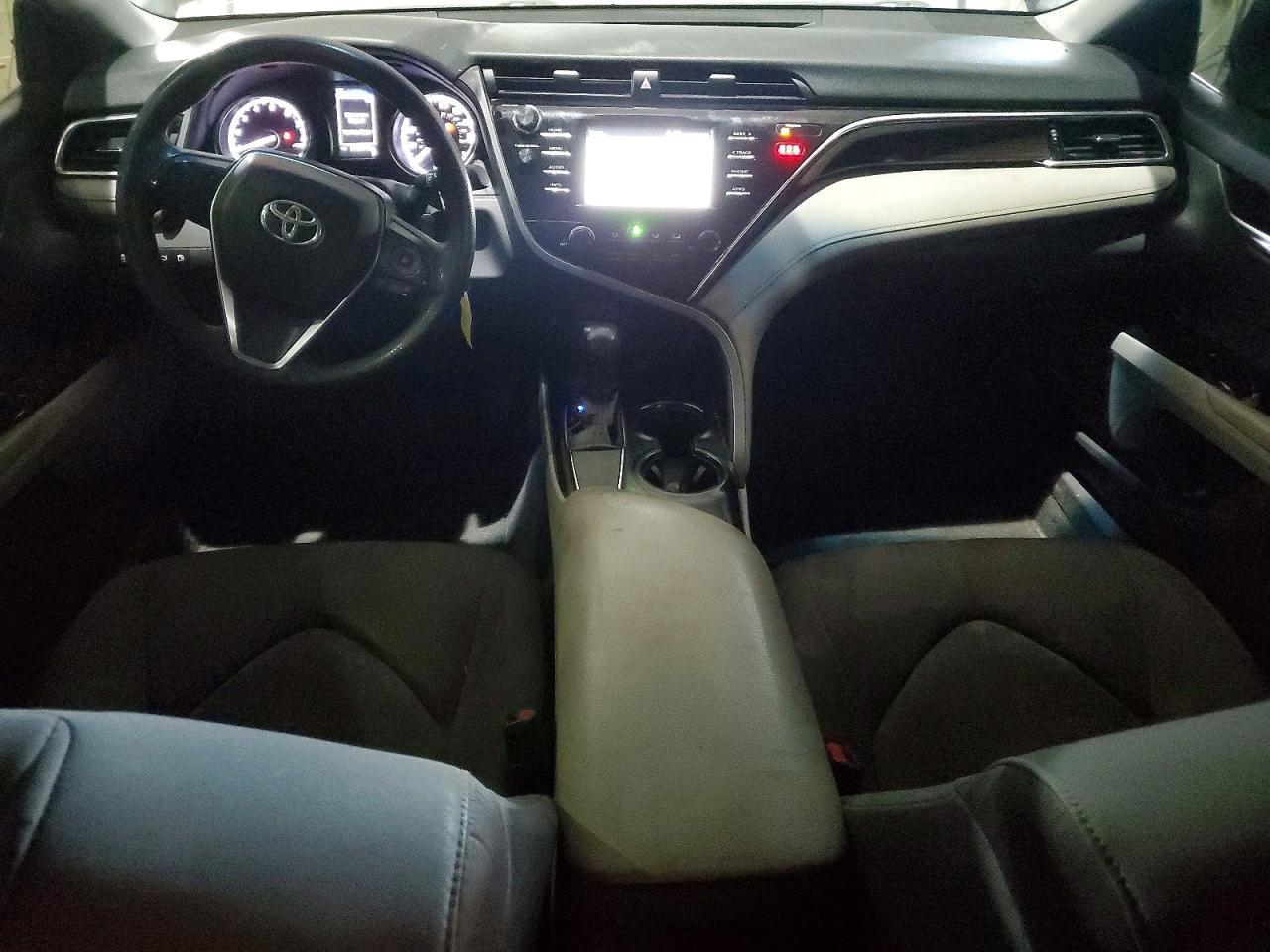 2018 TOYOTA CAMRY