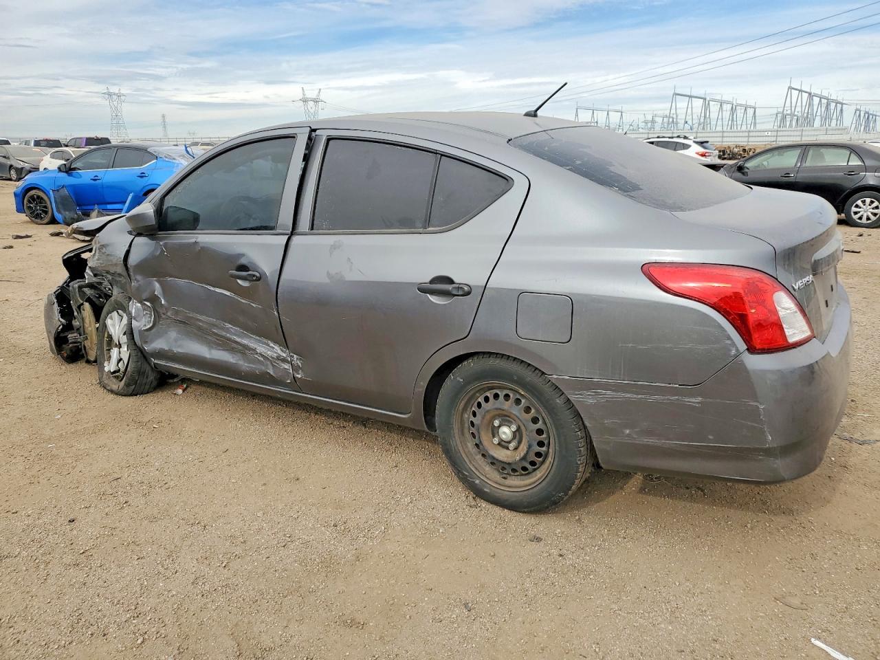 2019 NISSAN VERSA