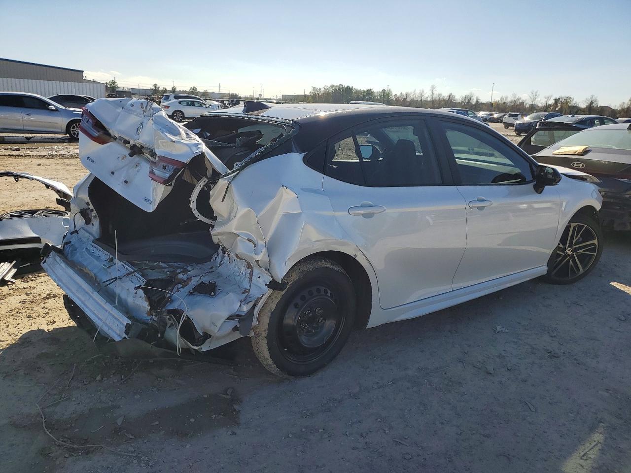 2025 TOYOTA CAMRY