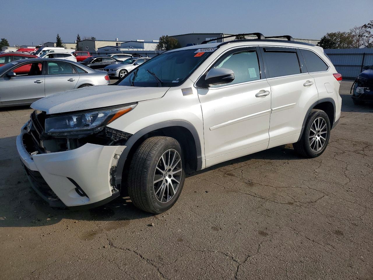 2018 TOYOTA HIGHLANDER
