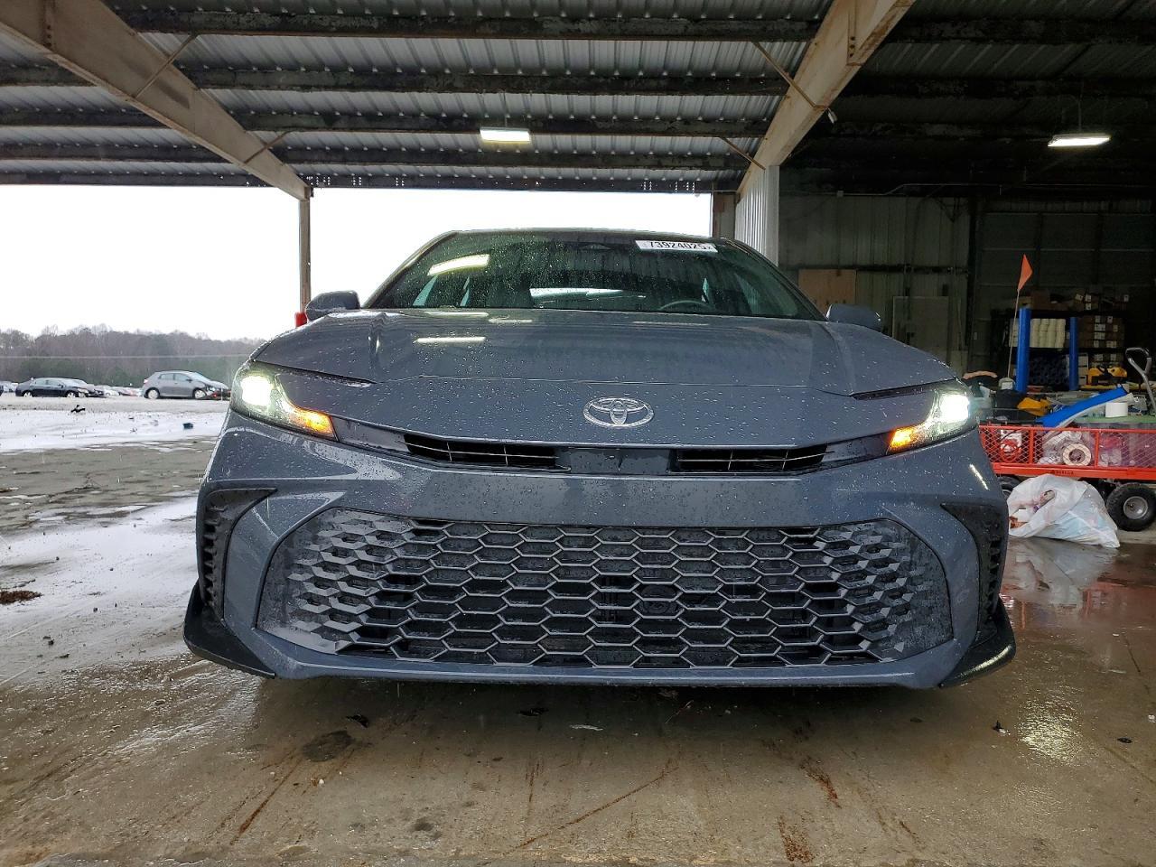 2025 TOYOTA CAMRY