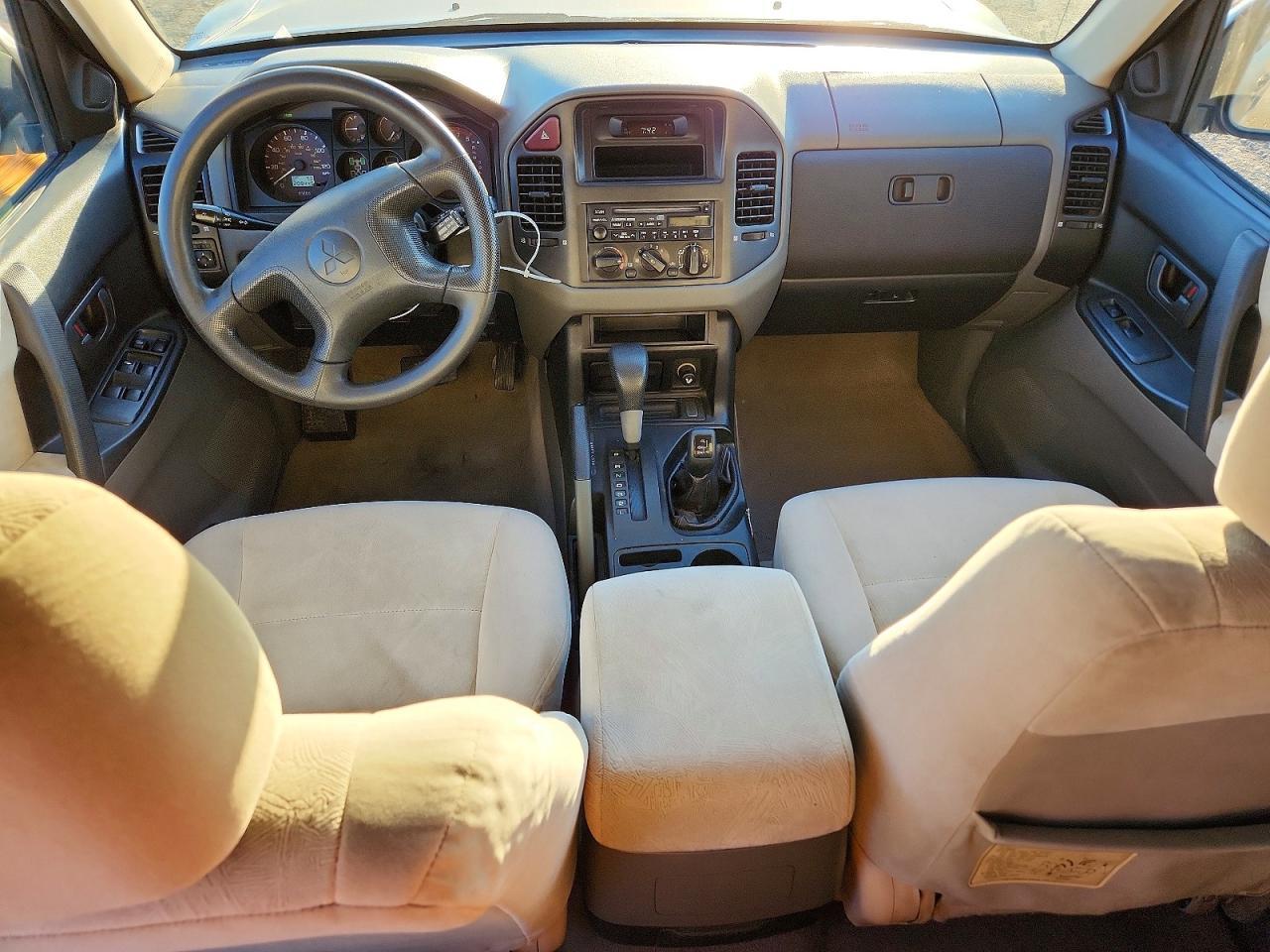 2001 MITSUBISHI Montero