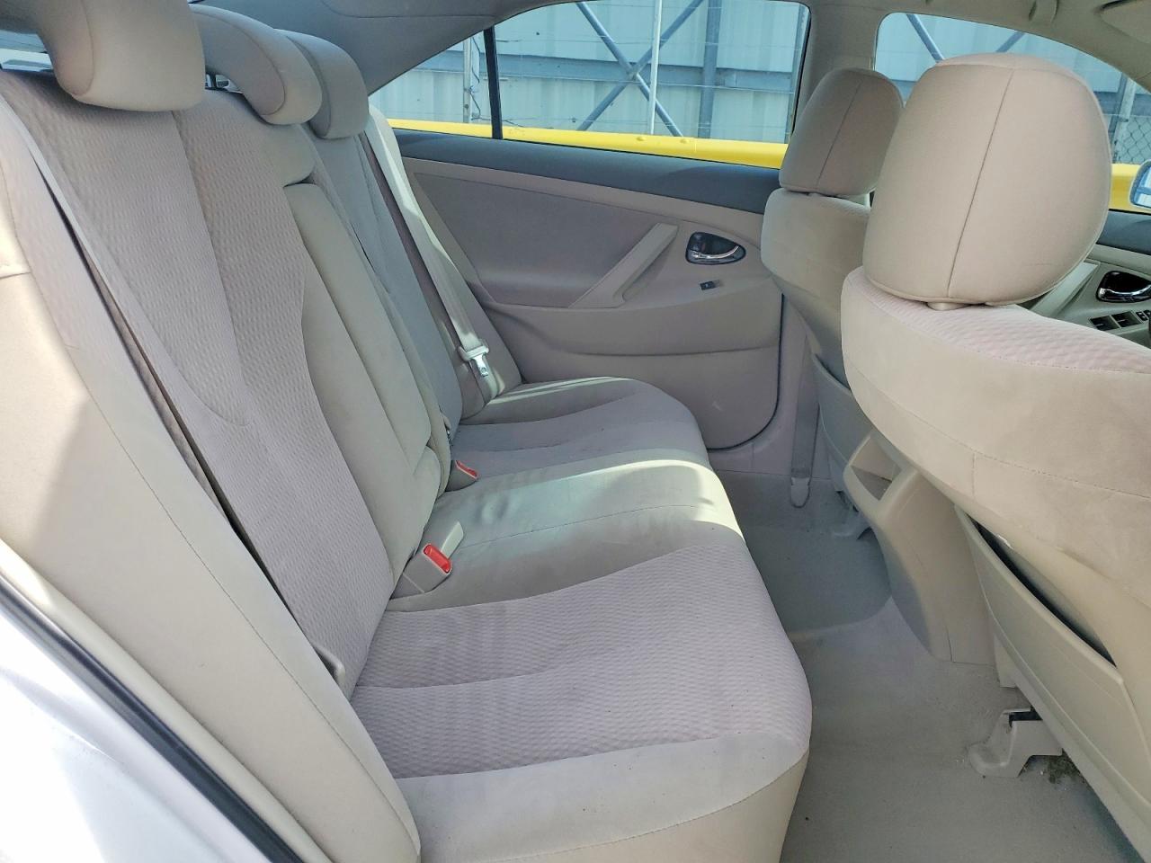 2011 TOYOTA CAMRY