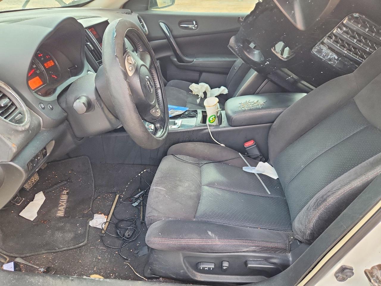 2010 NISSAN Maxima