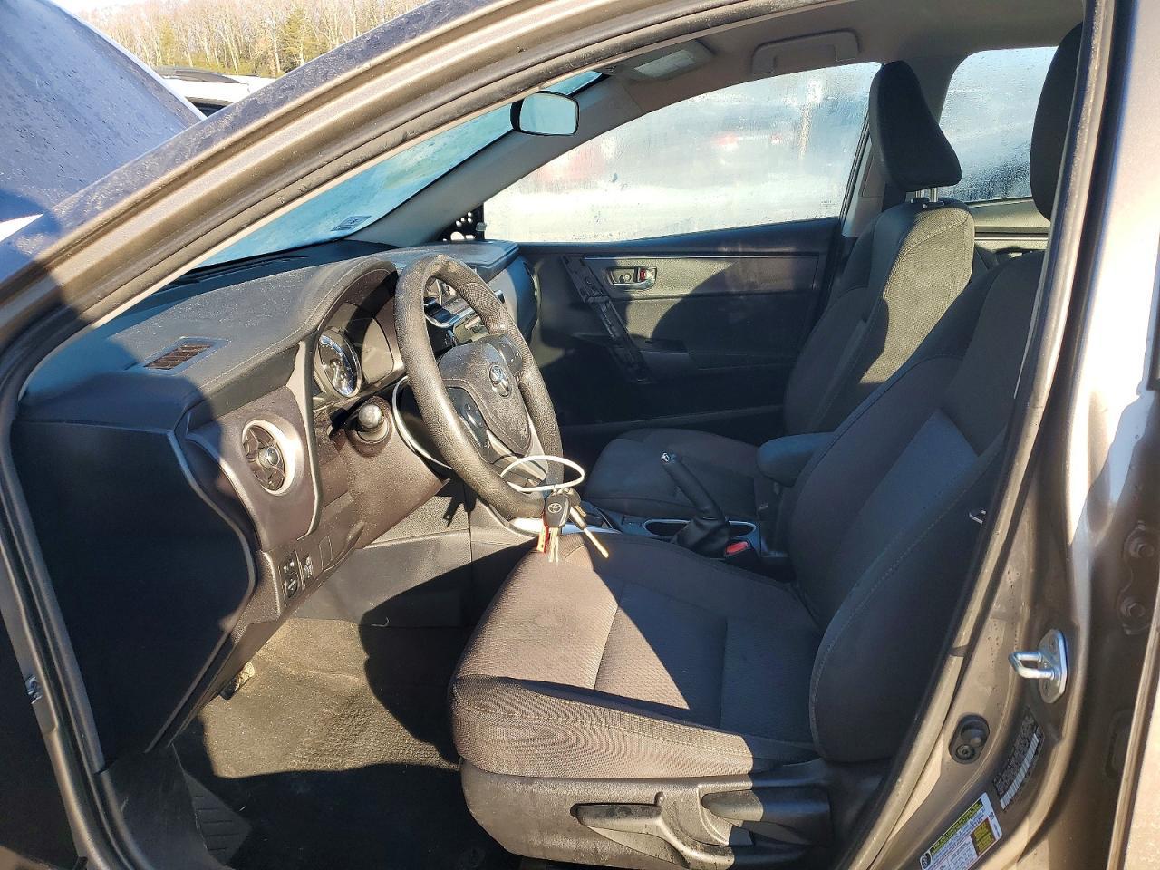 2017 TOYOTA COROLLA