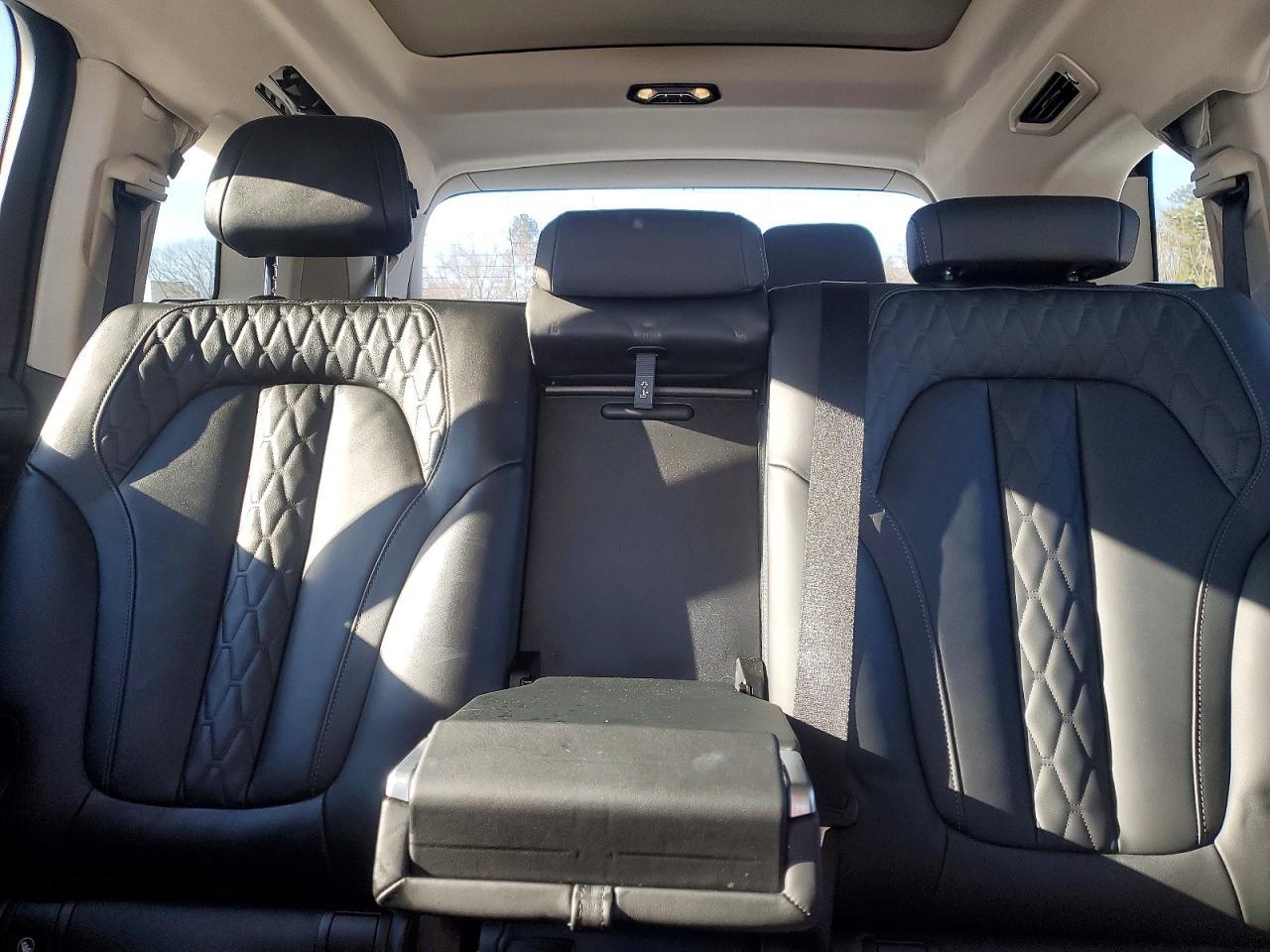 2026 BMW X7