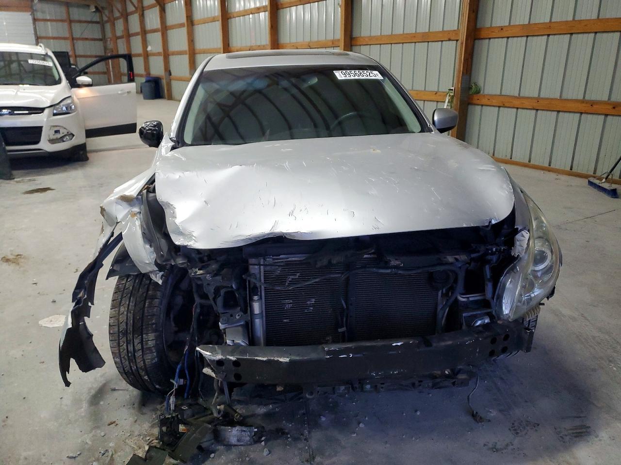 2011 INFINITI G25