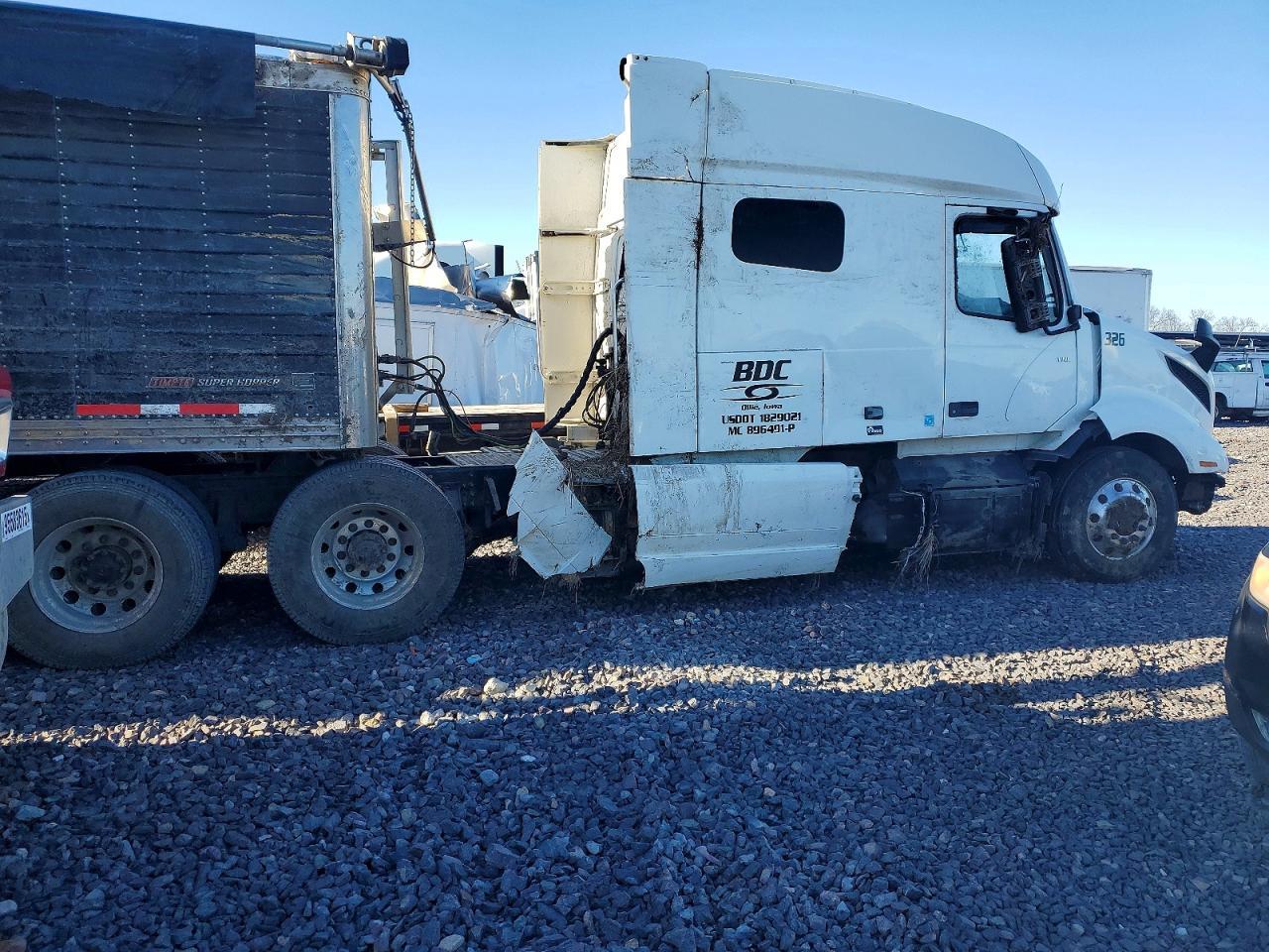 2019 VOLVO Vn