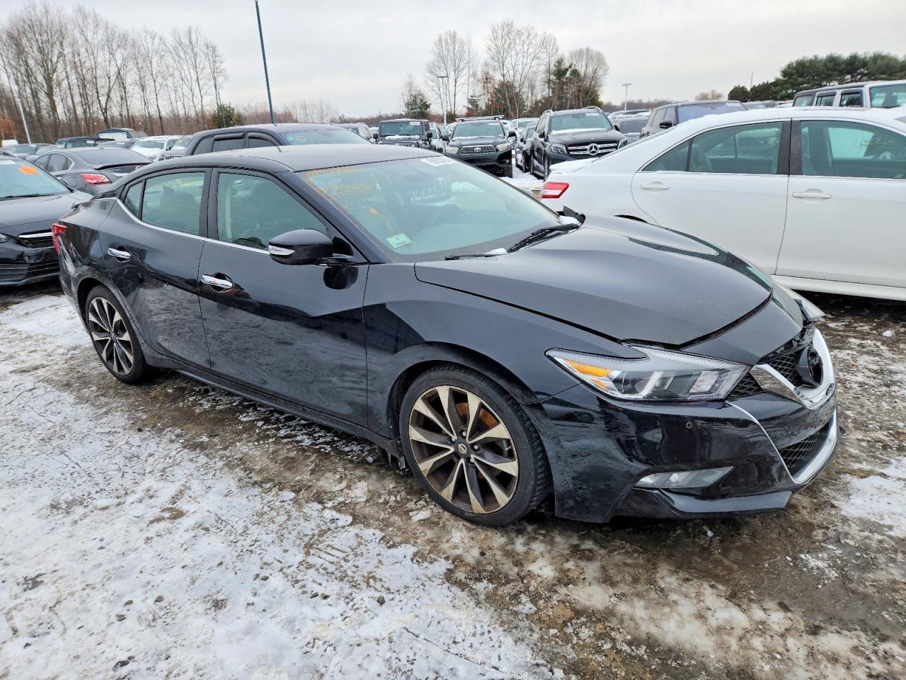 2016 NISSAN Maxima