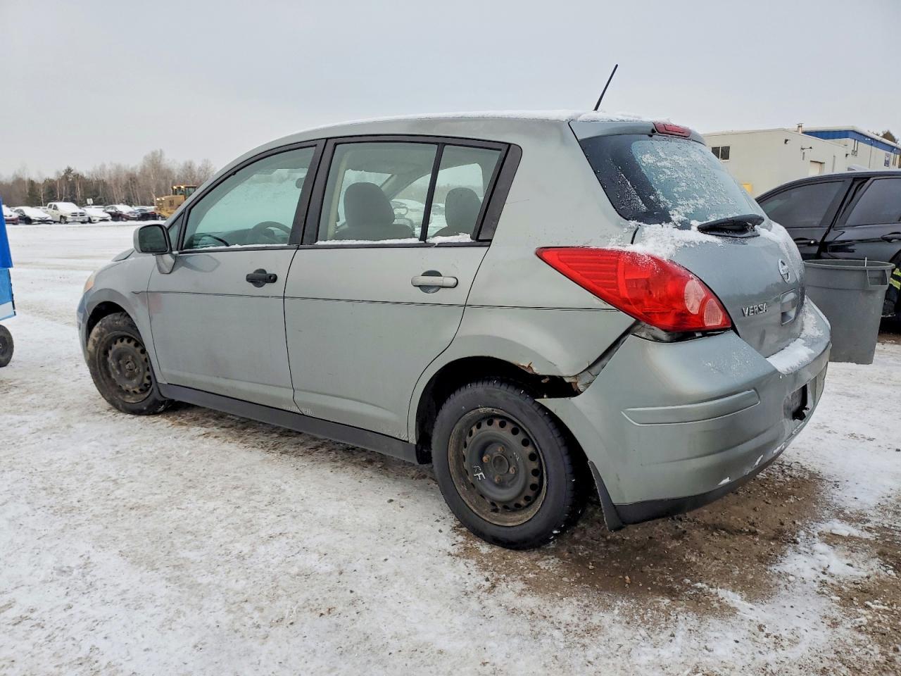 2009 NISSAN VERSA