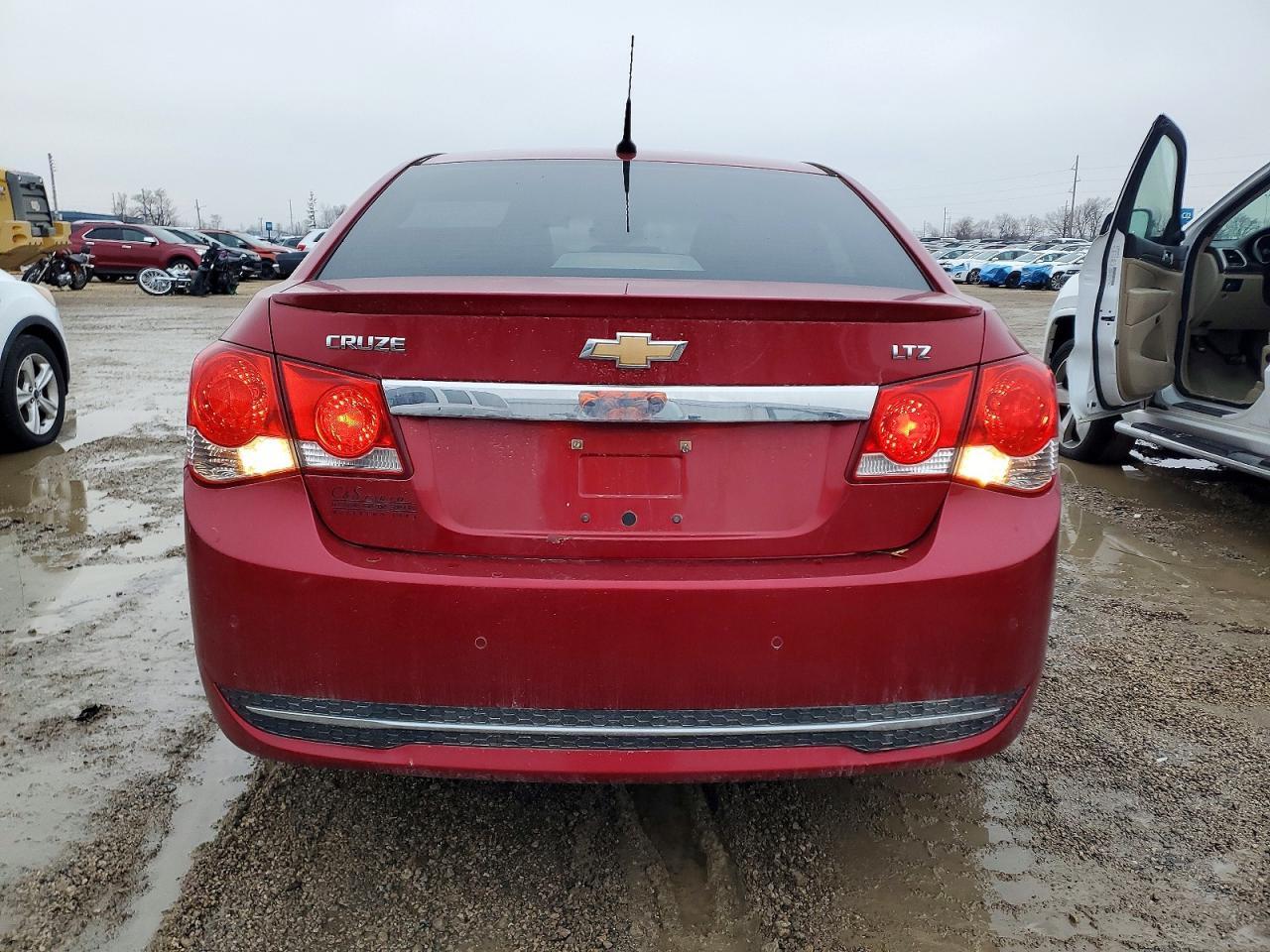 2011 CHEVROLET CRUZE