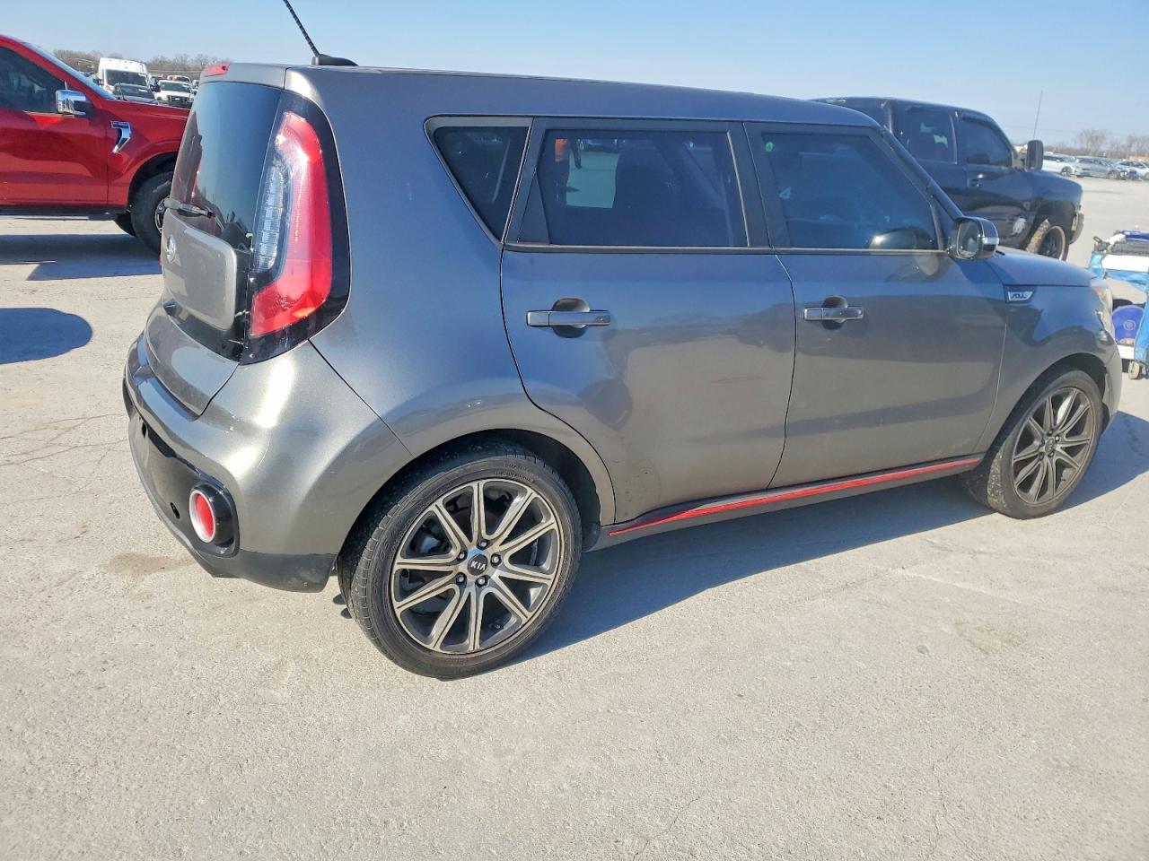 2017 KIA SOUL