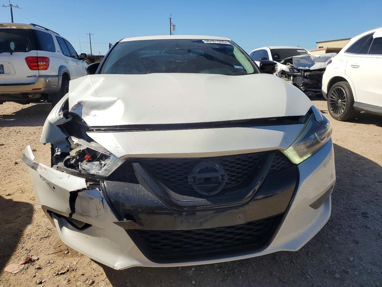 2016 NISSAN Maxima