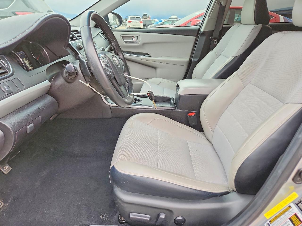 2016 TOYOTA CAMRY
