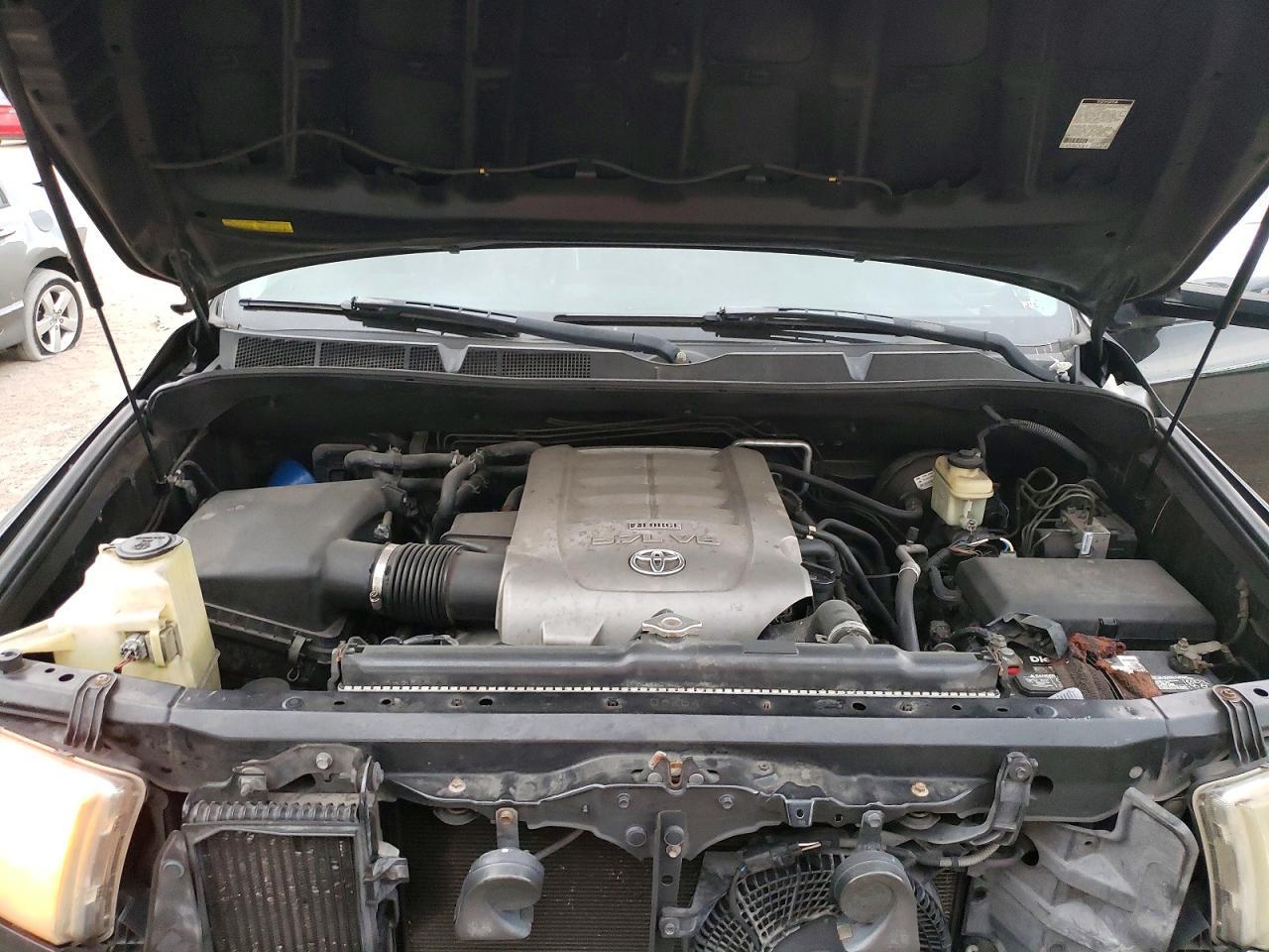 2008 TOYOTA Sequoia