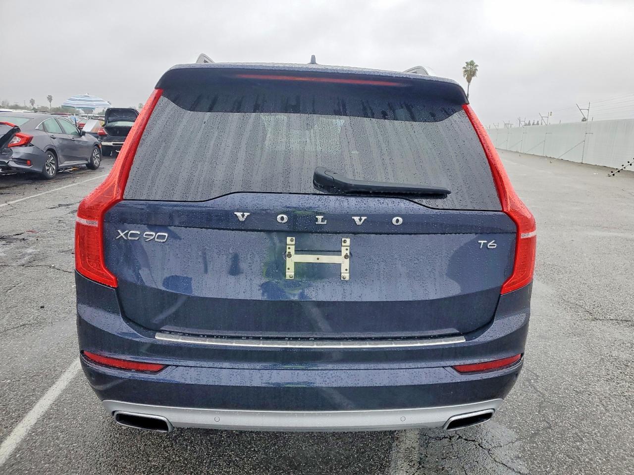 2019 VOLVO XC90