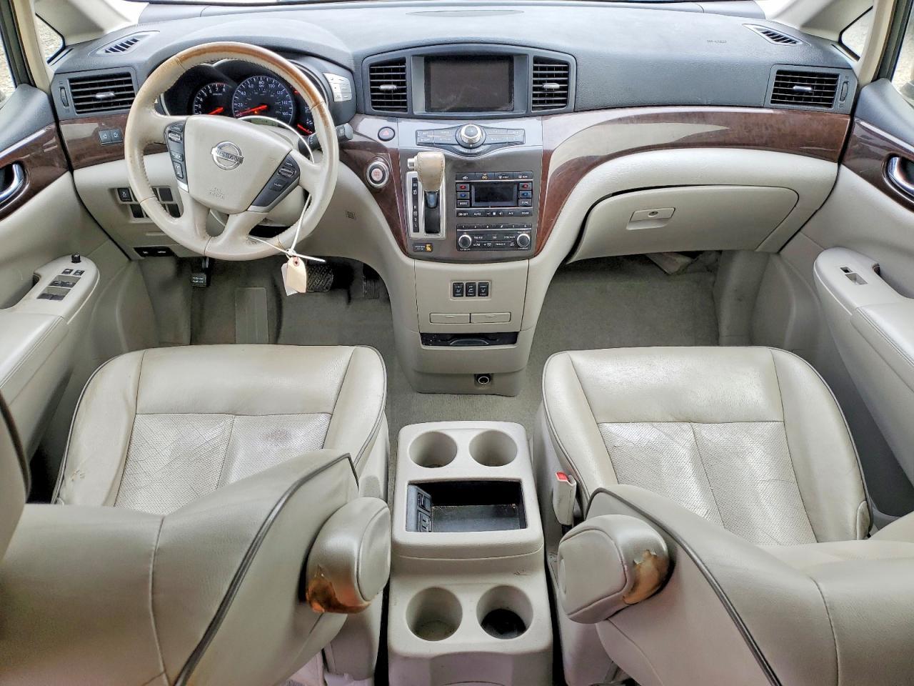 2015 NISSAN Quest