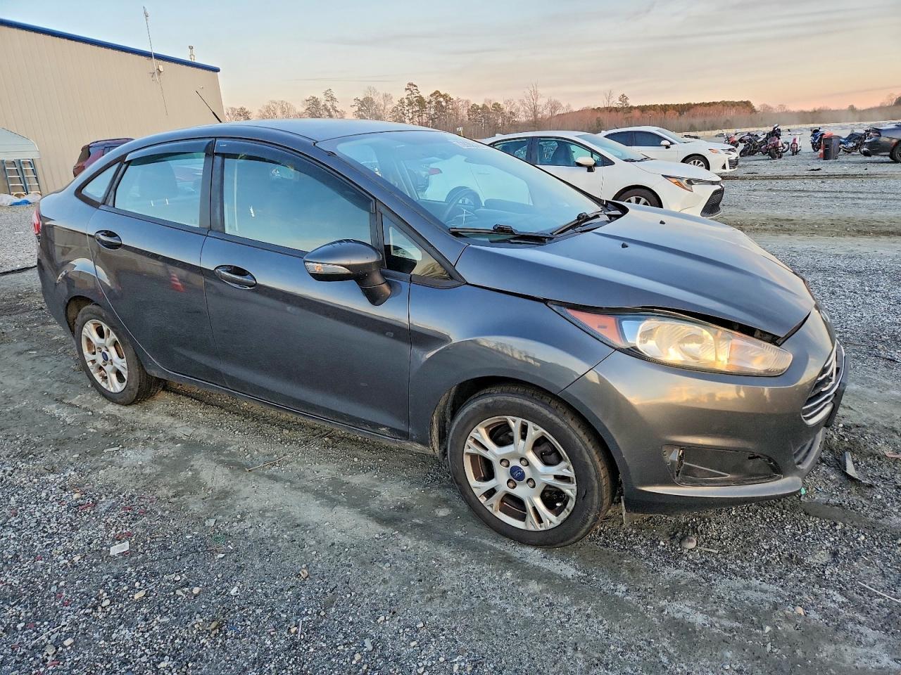 2015 FORD Fiesta