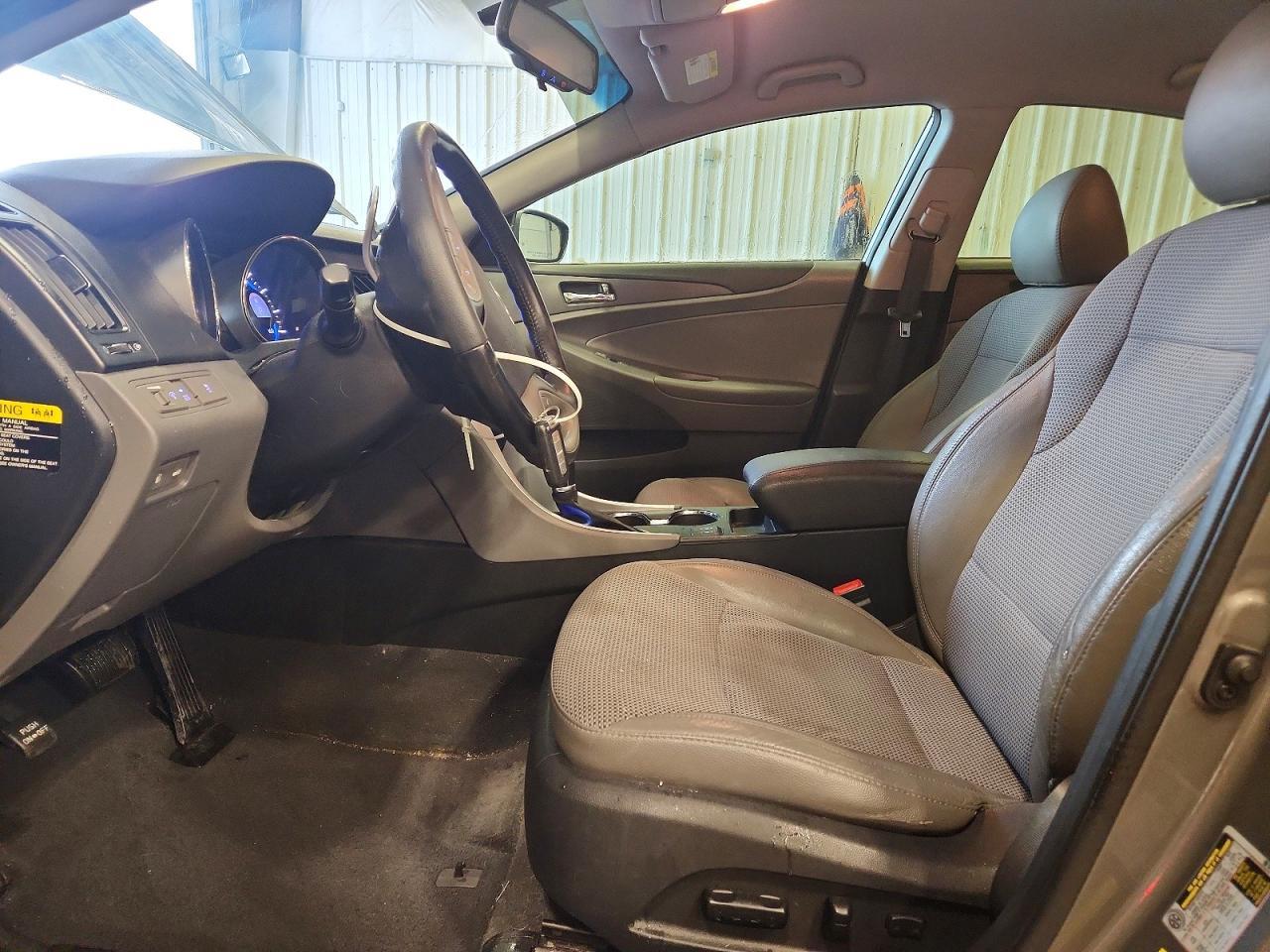 2013 HYUNDAI SONATA