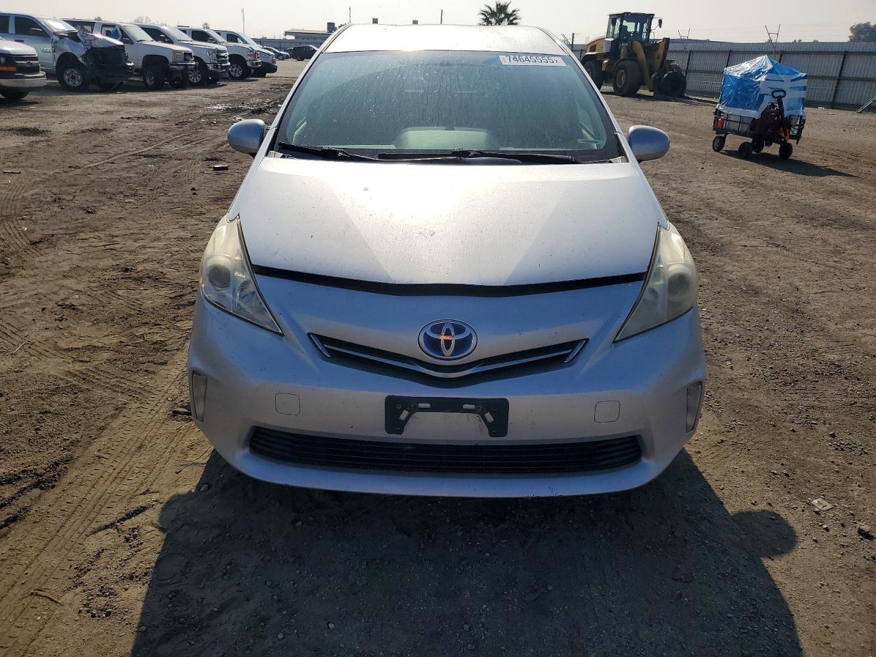 2012 TOYOTA PRIUS V